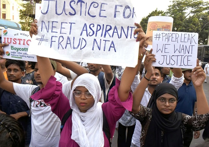 students against neet scam