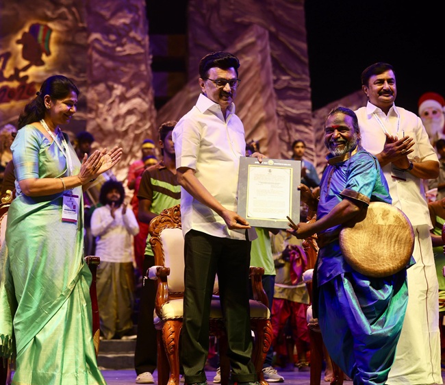 mk stalin and kanimozhi 562