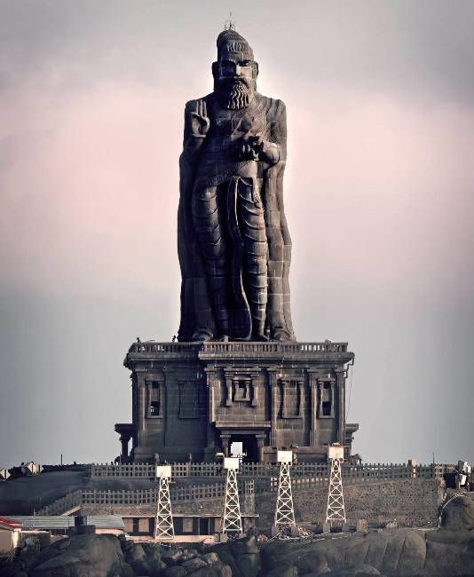 thiruvalluvar statue kanyakumari