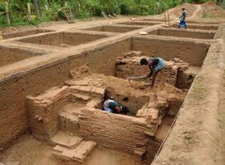 கீழடி அகழாய்வு அறிக்கையை முடக்கும் முயற்சி