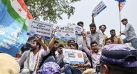NEET-க்கு தற்காலிகத் திருத்தங்கள் அல்ல, அடிப்படைச் சீர்திருத்தங்கள் தேவை
