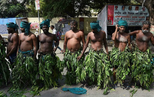 farmers protest at delhi