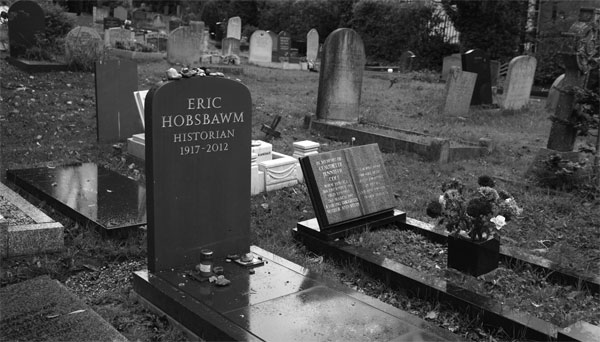 ERiC HOBSBAWM death 600